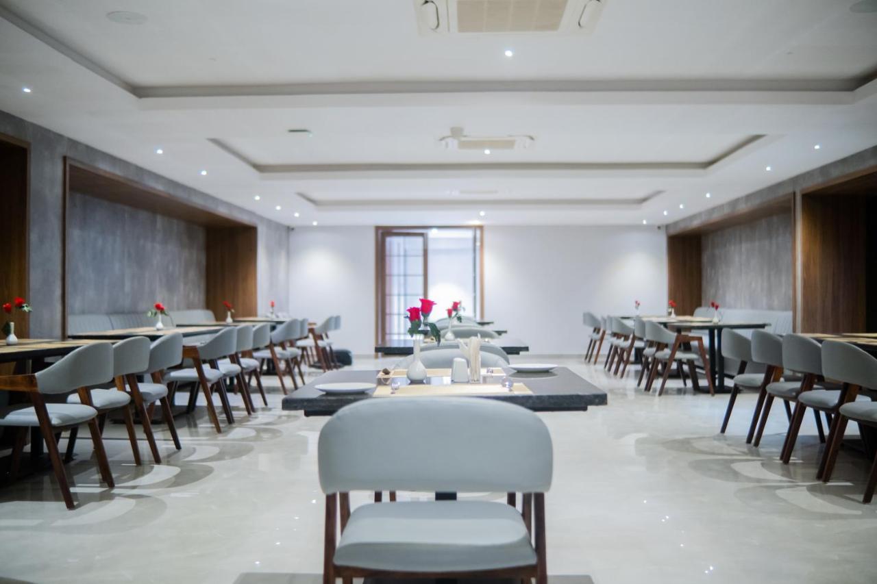 Hotel Tulips Grand Χιντεραμπάντ Εξωτερικό φωτογραφία
