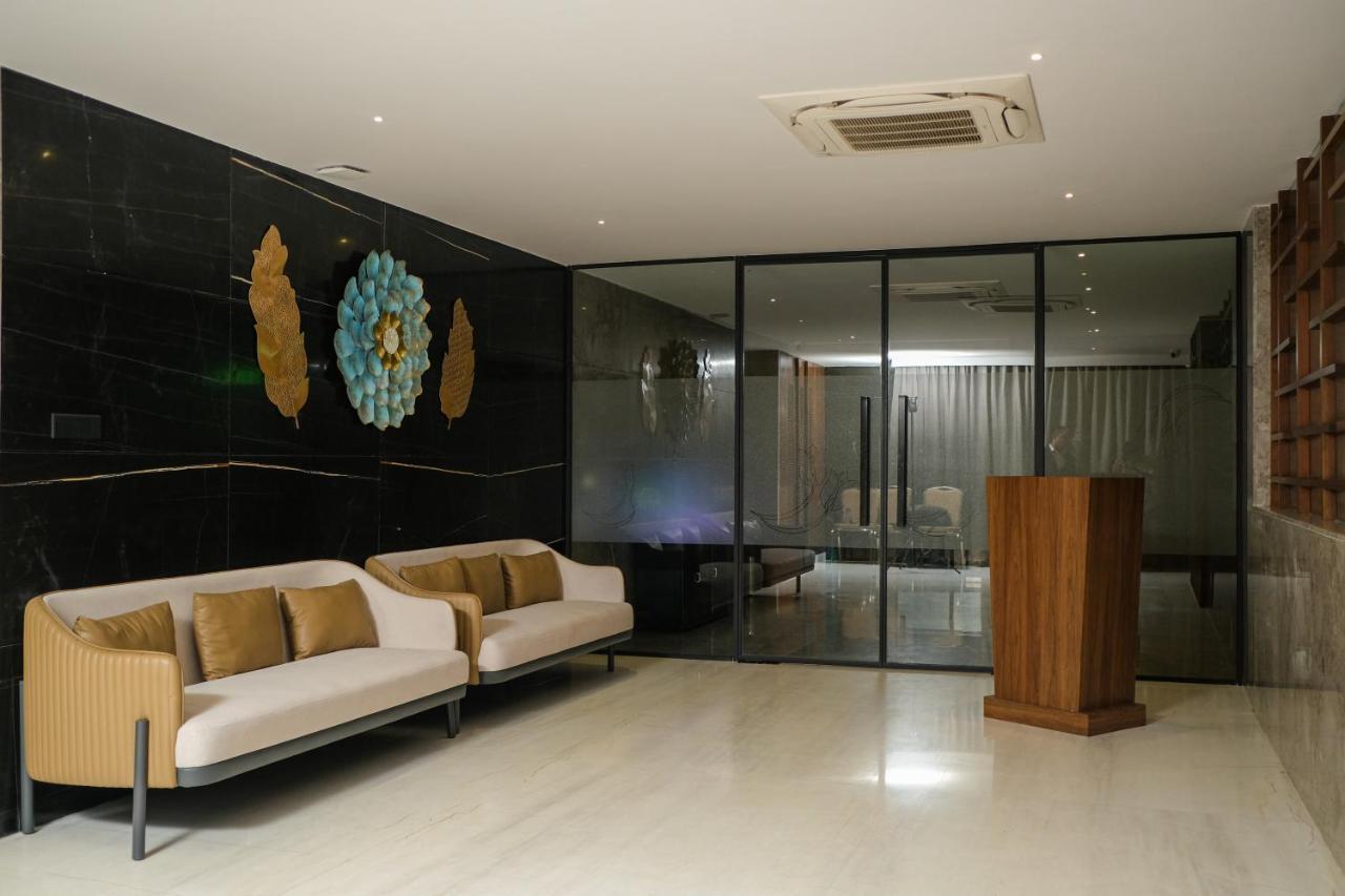 Hotel Tulips Grand Χιντεραμπάντ Εξωτερικό φωτογραφία